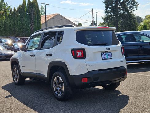 Used 2017 Jeep Renegade Sport w/ Power & Air Group image 4