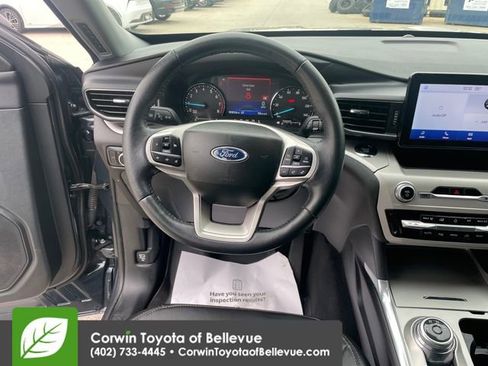 Used 2023 Ford Explorer XLT w/ Equipment Group 202A AWD/4WD image 21