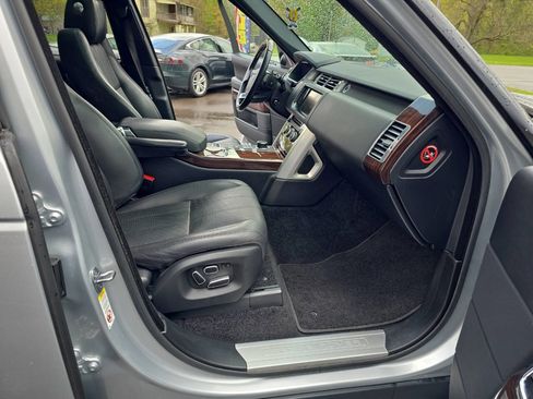 Used 2013 Land Rover Range Rover HSE image 28