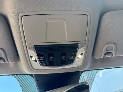 Used 2023 Acura MDX SH-AWD w/ Technology Package image 27