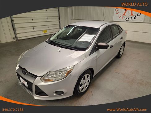 Used 2014 Ford Focus S FWD image 1