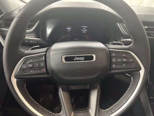Used 2023 Jeep Grand Cherokee L Laredo w/ Luxury Tech Group I AWD/4WD image 18