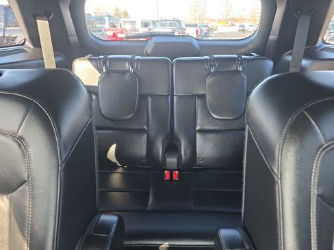 Used 2020 Ford Explorer XLT w/ Equipment Group 202A image 30
