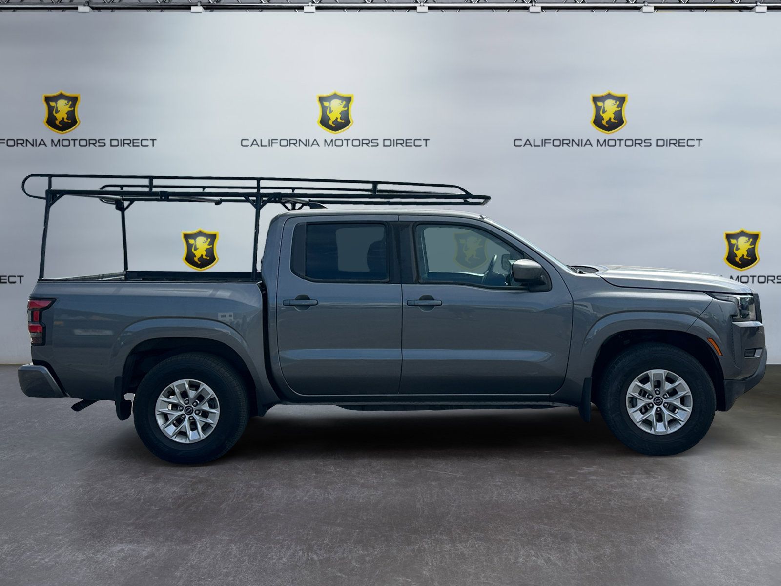 Used 2024 Nissan Frontier SV RWD image 6