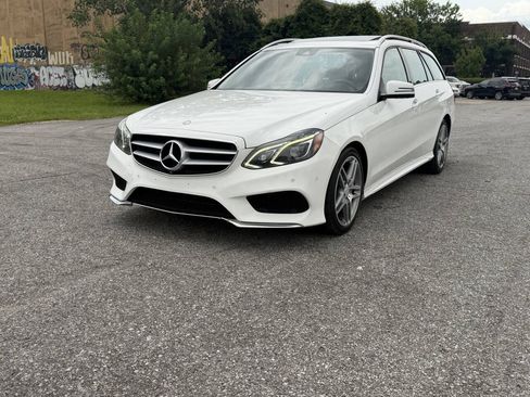 Used 2014 Mercedes-Benz E 350 4MATIC Wagon image 3