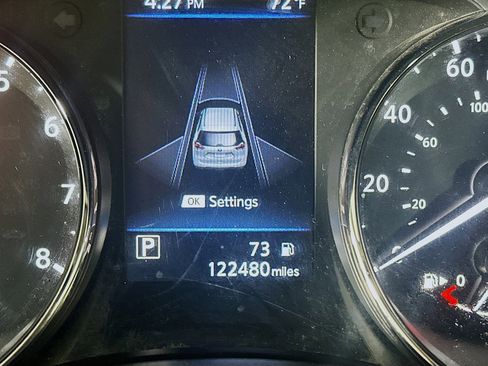 Used 2020 Nissan Rogue SV image 19