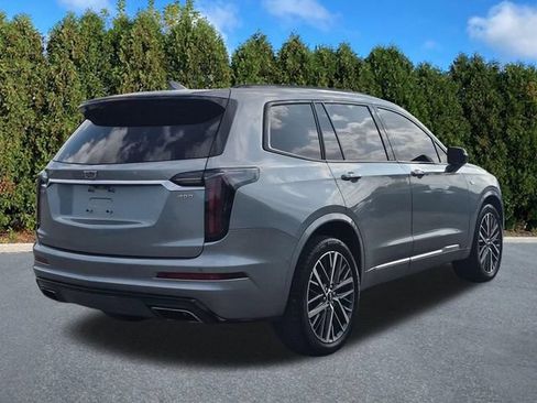 Used 2023 Cadillac XT6 Sport w/ Technology Package AWD/4WD image 4