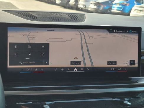 Used 2025 BMW X7 xDrive40i AWD/4WD image 9