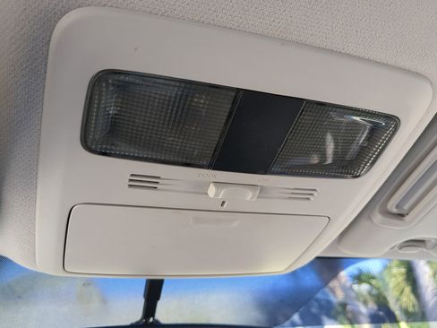 Used 2016 Subaru Forester 2.5i w/ Alloy Wheel Package image 20