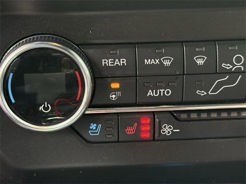 Used 2021 Ford Expedition Limited image 21