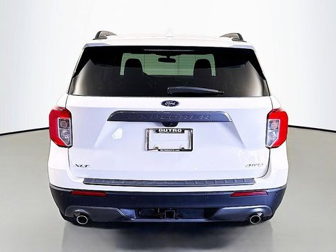 Used 2023 Ford Explorer XLT w/ Equipment Group 202A AWD/4WD image 6