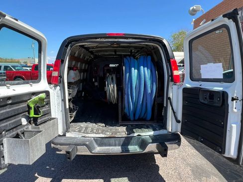 Used 2014 GMC Savana 2500 RWD image 14