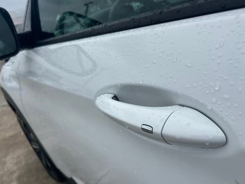 Used 2021 Chevrolet TrailBlazer RS w/ Technology Package image 27