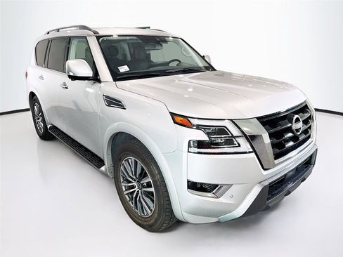 Used 2023 Nissan Armada SL image 7