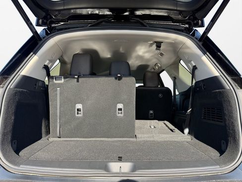 New 2026 Nissan Pathfinder SV image 18