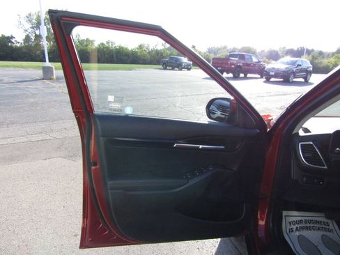 Used 2024 Kia Seltos S image 18