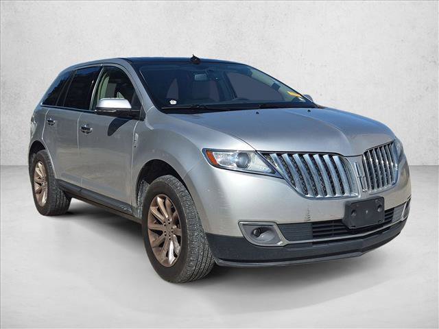 Used 2015 Lincoln MKX FWD w/ Equipment Group 102A image 3