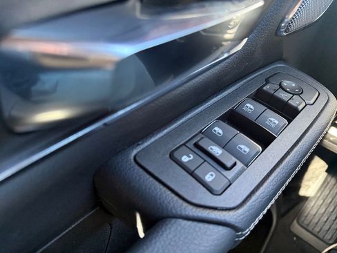 New 2026 RAM 1500 Laramie AWD/4WD image 28