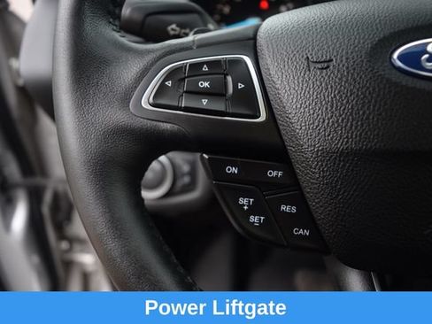 Used 2017 Ford Escape Titanium AWD/4WD image 6