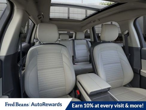 New 2026 Lincoln Nautilus Reserve AWD/4WD image 11