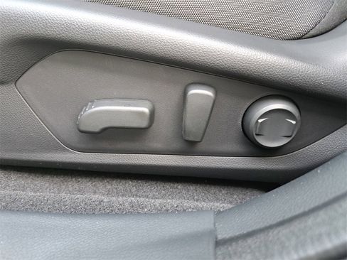 Certified 2025 Subaru Crosstrek 2.5i Sport image 27