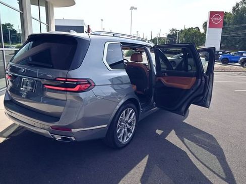 Used 2024 BMW X7 xDrive40i AWD/4WD image 35