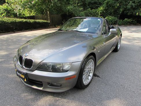 Used 2002 BMW Z3 3.0i RWD image 1