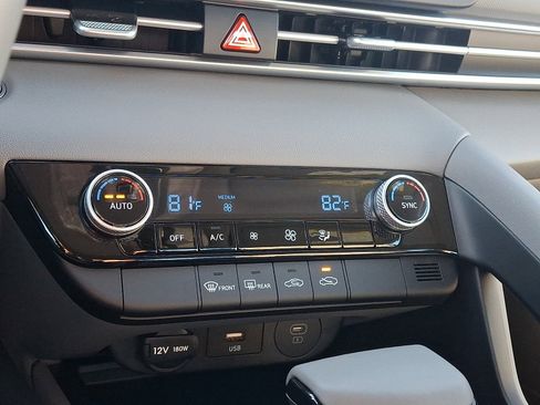 Certified 2025 Hyundai Elantra Sport image 16