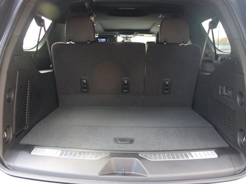 New 2025 GMC Yukon XL AT4 w/ AT4 Premium Plus Package image 33