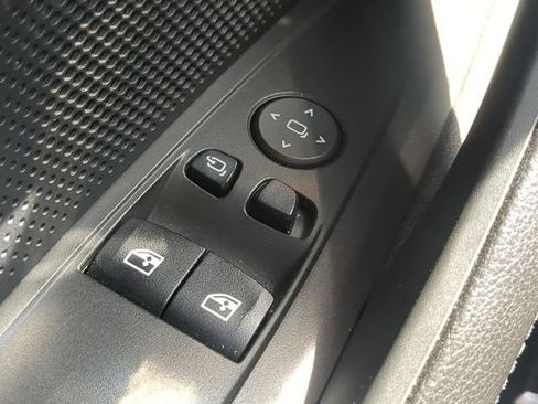 Used 2021 BMW 430i Coupe w/ M Sport Package RWD image 22