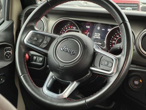 Used 2022 Jeep Gladiator Rubicon w/ Trailer Tow Package image 12