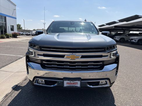 Used 2021 Chevrolet Silverado 1500 LTZ w/ LTZ Premium Package AWD/4WD image 8