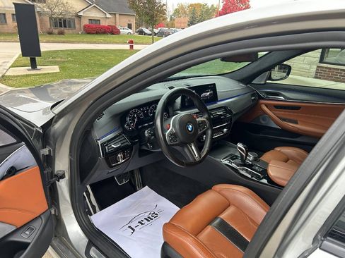 Used 2019 BMW M5 w/ Executive Package image 32