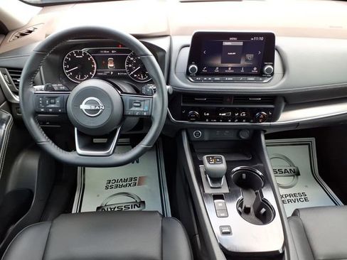 Used 2023 Nissan Rogue SV w/ SV Premium B Package FWD image 20