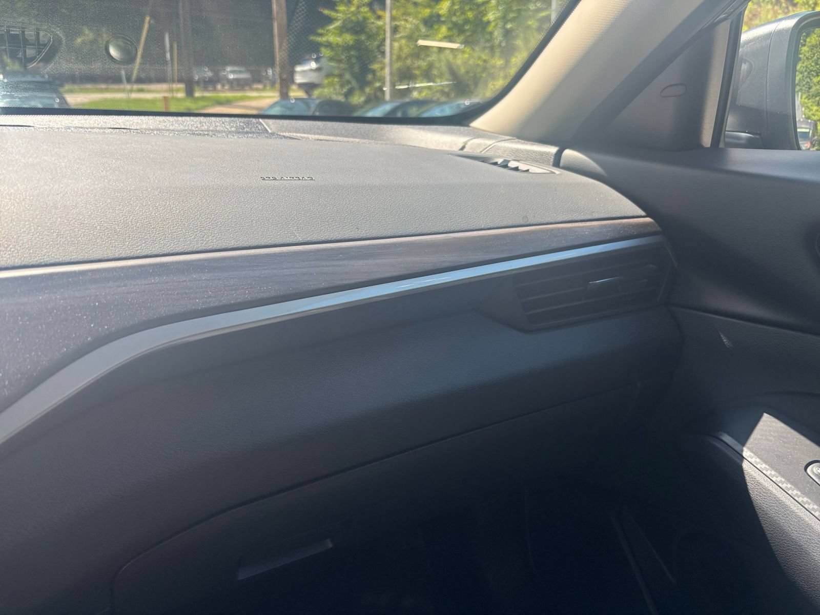 Used 2025 Nissan Altima 2.5 SV FWD image 33