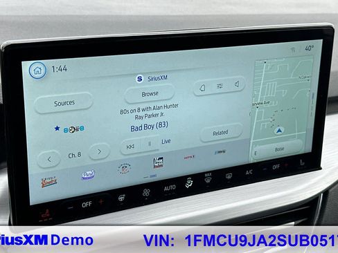 Certified 2025 Ford Escape Platinum image 29