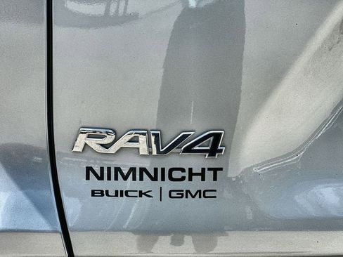 Used 2022 Toyota RAV4 Limited AWD/4WD image 31