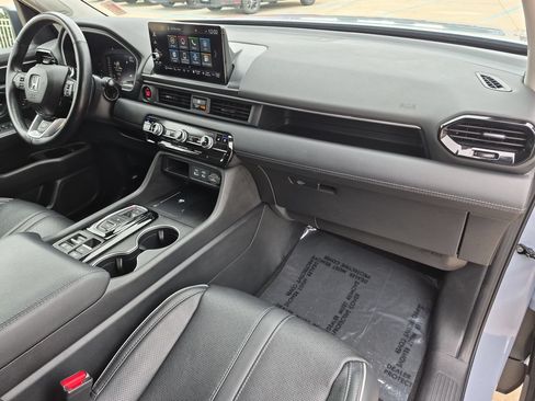 Used 2023 Honda Pilot Elite image 34