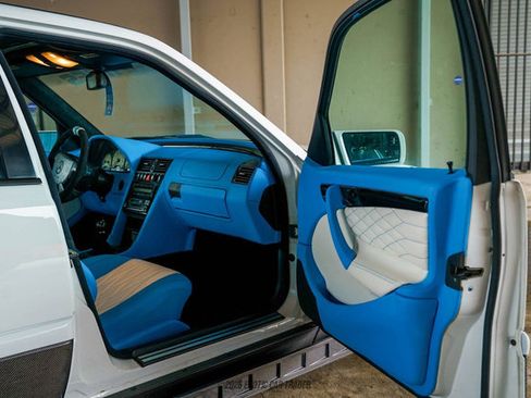 Used 1998 Mercedes-Benz C 43 AMG Sedan image 55