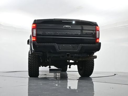 Used 2022 Ford F250 Lariat w/ Black Appearance Package image 38