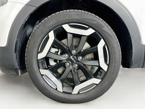 Used 2025 Kia Telluride S AWD/4WD image 11