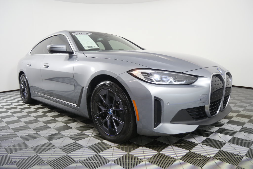 Certified 2024 BMW i4 eDrive35 w/ Convenience Package RWD image 2