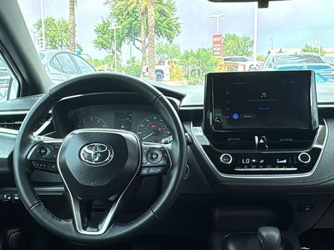 Used 2025 Toyota Corolla SE image 10