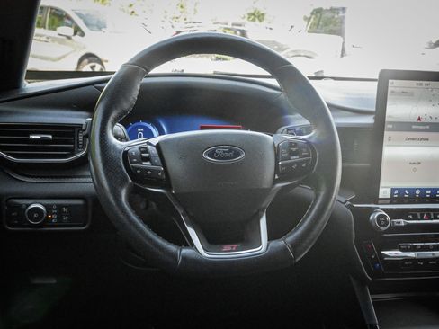 Used 2022 Ford Explorer ST w/ ST Street Pack AWD/4WD image 6