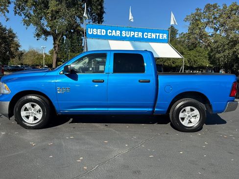 Used 2022 RAM 1500 Classic SLT image 6