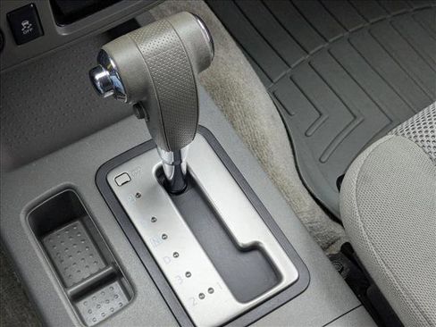 Used 2018 Nissan Frontier SV image 12