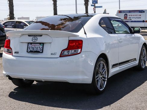Used 2013 Scion tC FWD image 7