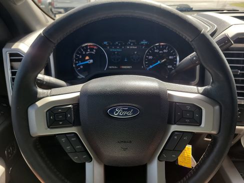 Used 2017 Ford F250 Lariat w/ Chrome Package AWD/4WD image 28