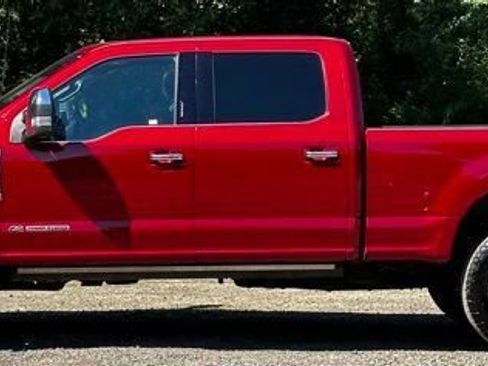 Used 2019 Ford F350 Platinum w/ Platinum Ultimate Package AWD/4WD image 5