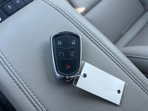 Certified 2021 Cadillac XT4 Premium Luxury w/ Driver Assist Package image 33